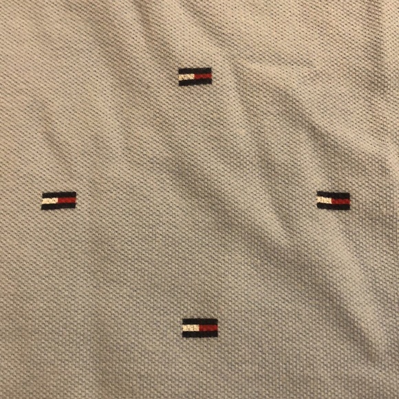 Boy’s Tommy Hilfiger short sleeve polo shirt, light blue with flag logo pattern. - Picture 4 of 5